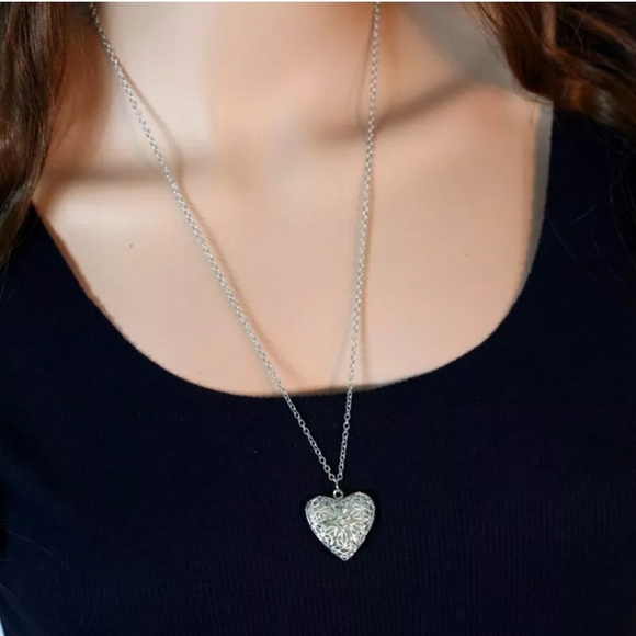 New Glow in the Dark Steel Chain Puff Heart Shape Locket Necklace Pendant - Picture 4 of 4